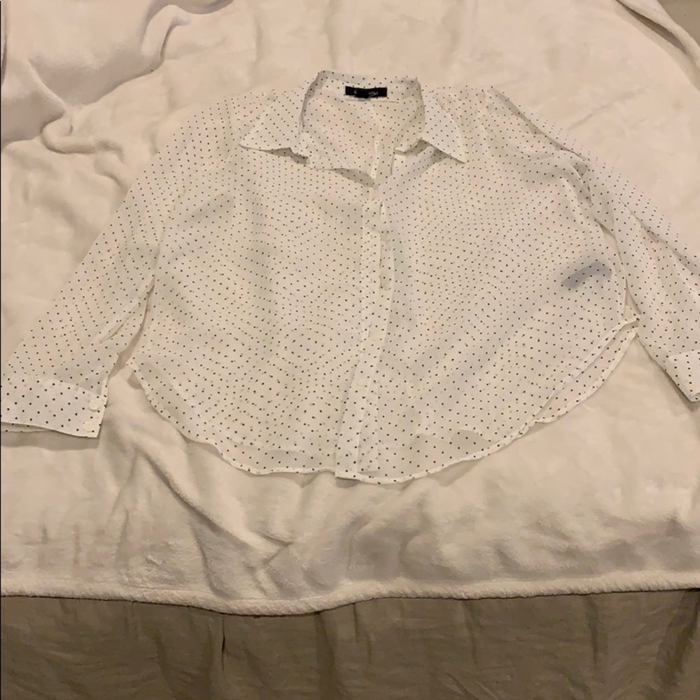 ‼️4 for $15‼️ Sheer white and black blouse